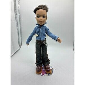 Bratz Boyz Eitan Doll with Blue Shirt & Jeans - MGA Entertainment